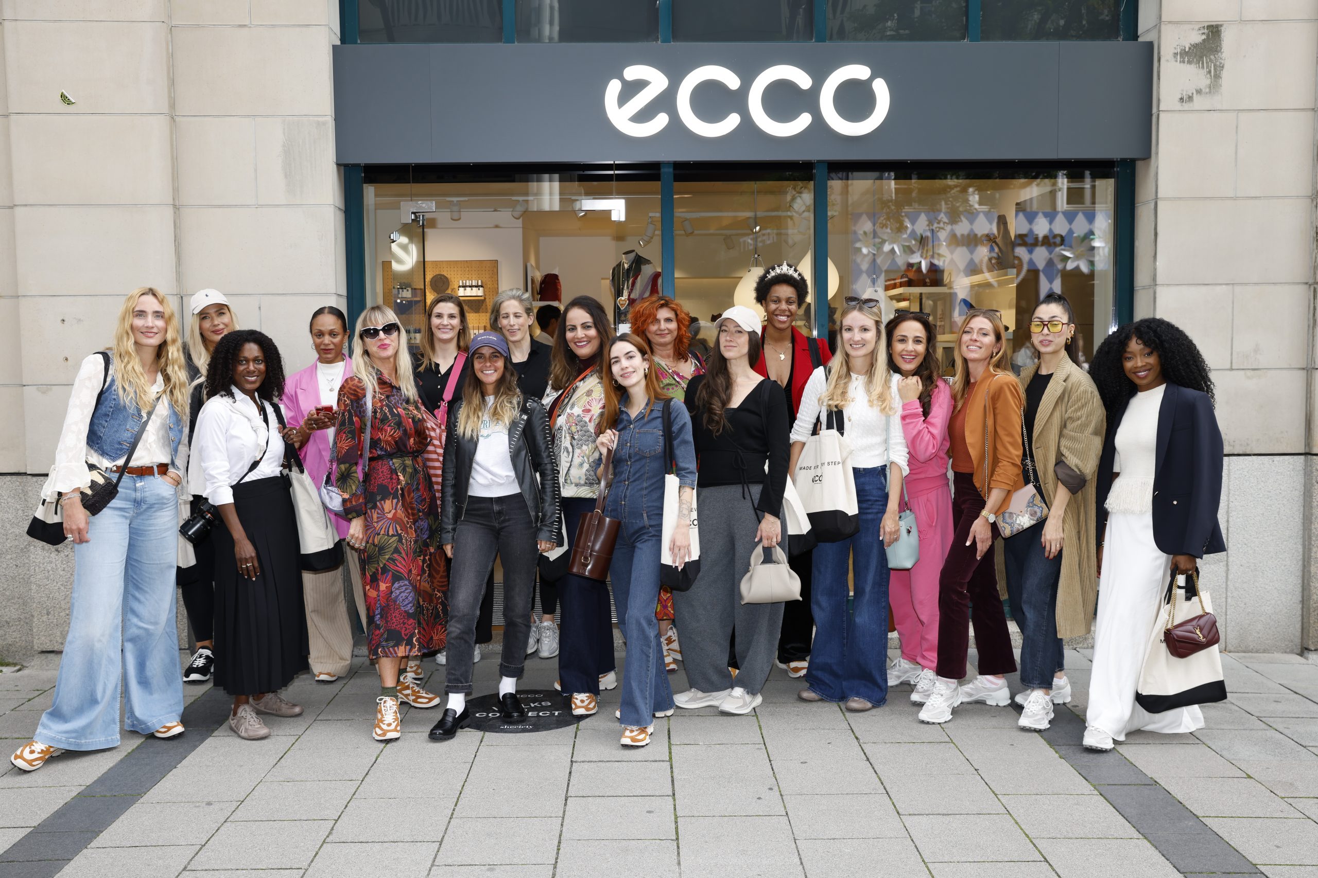 API_TO_ECCO_WALK_EVENT_0000849