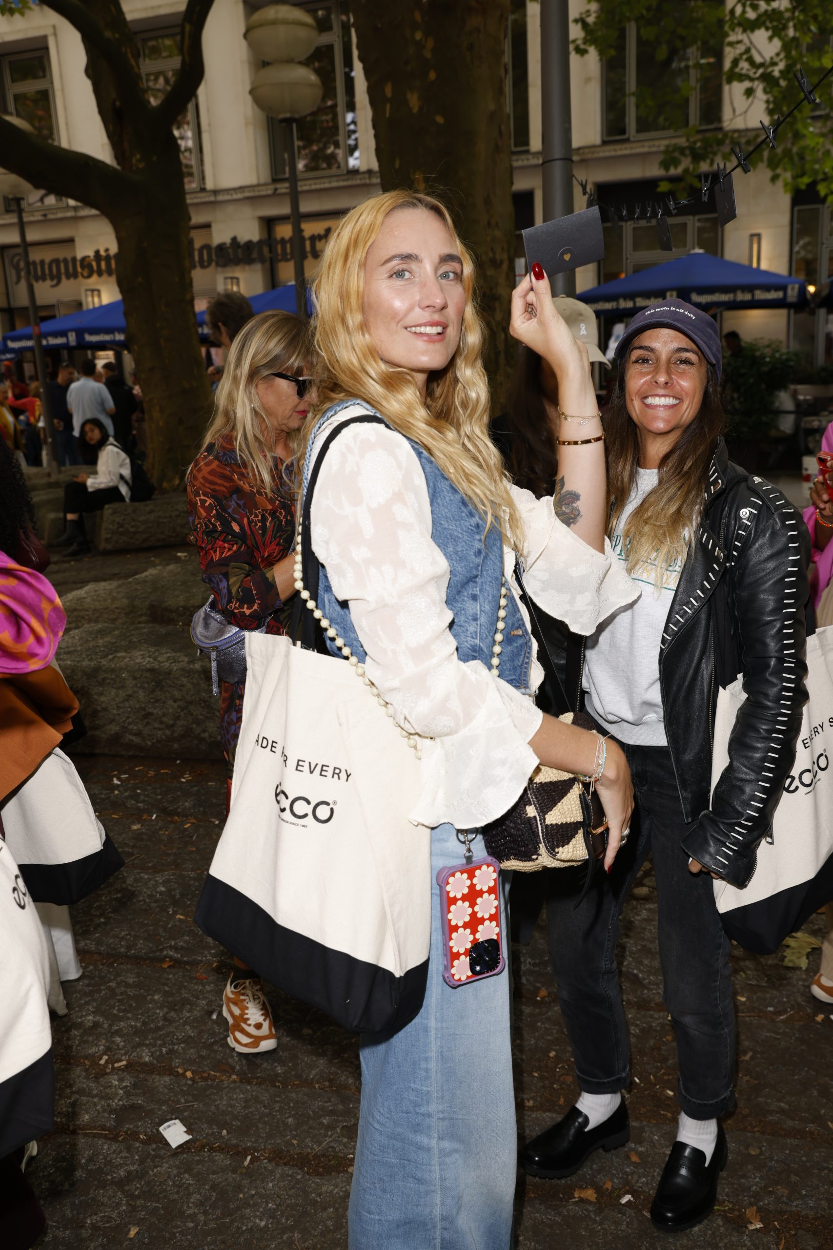 API_TO_ECCO_WALK_EVENT_0000993